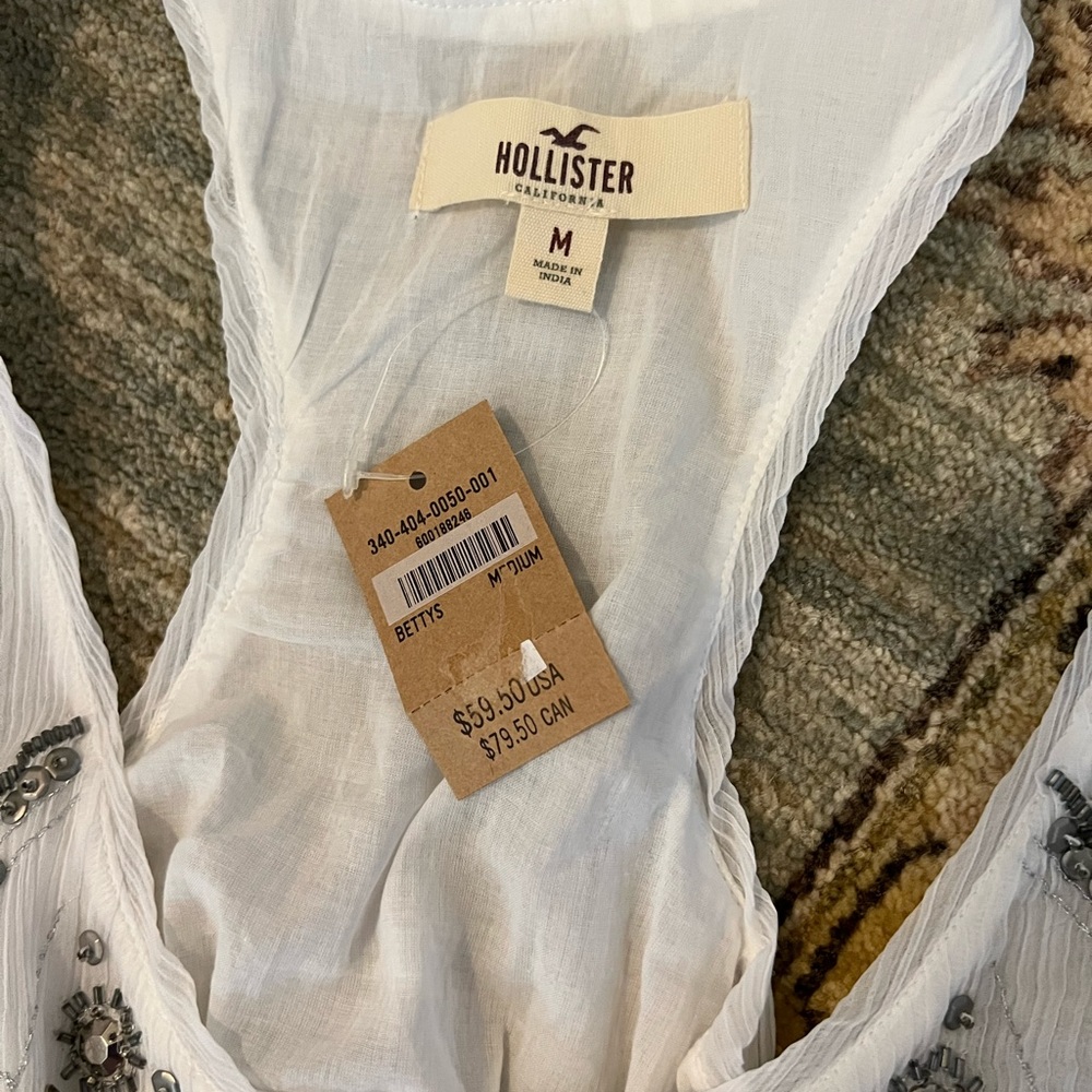 Hollister top never worn with tags